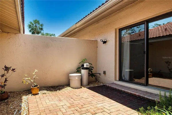 a house view with a outdoor space