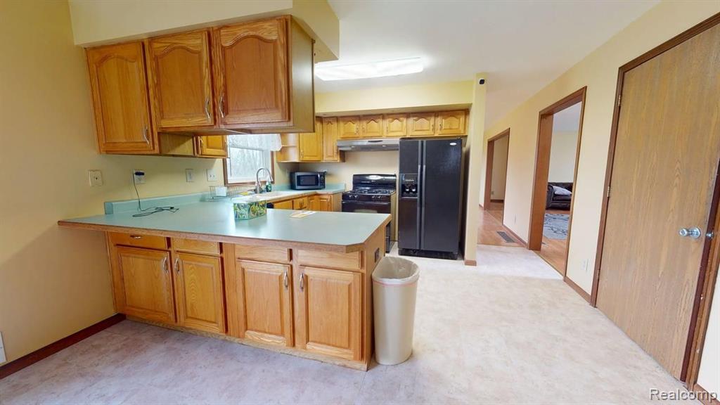 10691 County Line Road Milan, MI 48160 - Photo 9 of 28 Gallery Image 9