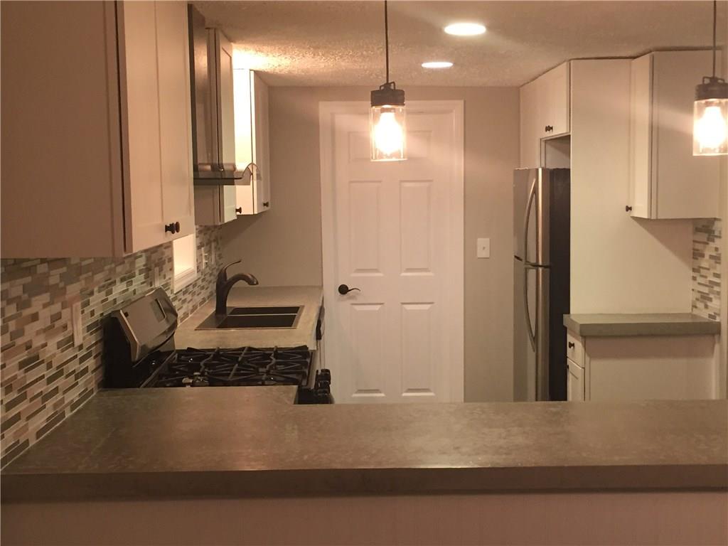 600 State Street Butler, PA 16001 - Photo 8 of 19 Kitchen with door to laundry room