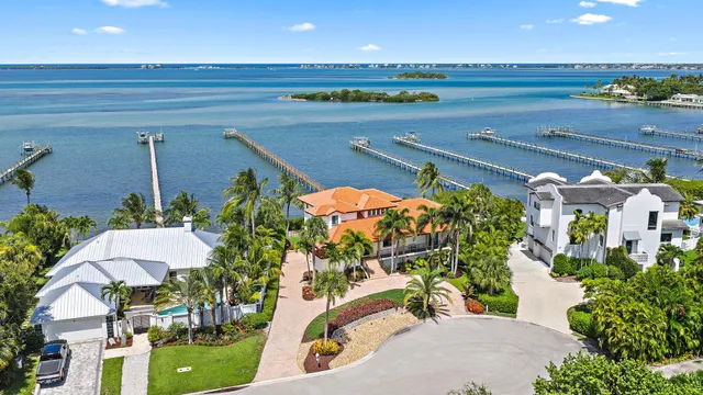 $3,495,000 | 14 Heron's Nest, Sewall's Point, FL 34996