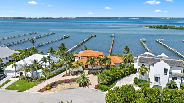 $3,495,000 | 14 Heron's Nest, Sewall's Point, FL 34996