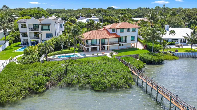 $3,495,000 | 14 Heron's Nest, Sewall's Point, FL 34996