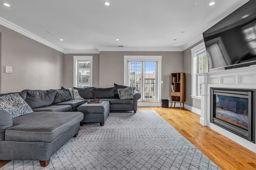 264 Athens Street, Unit 7 Boston, MA 02127 - Photo 8 of 27