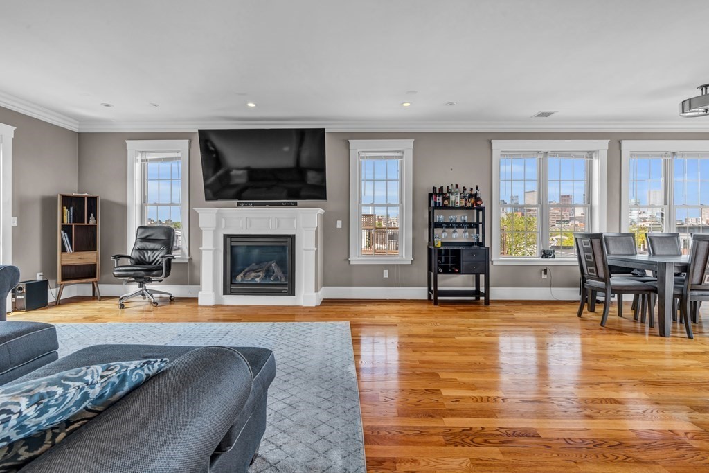 264 Athens Street, Unit 7 Boston, MA 02127 - Photo 10 of 27