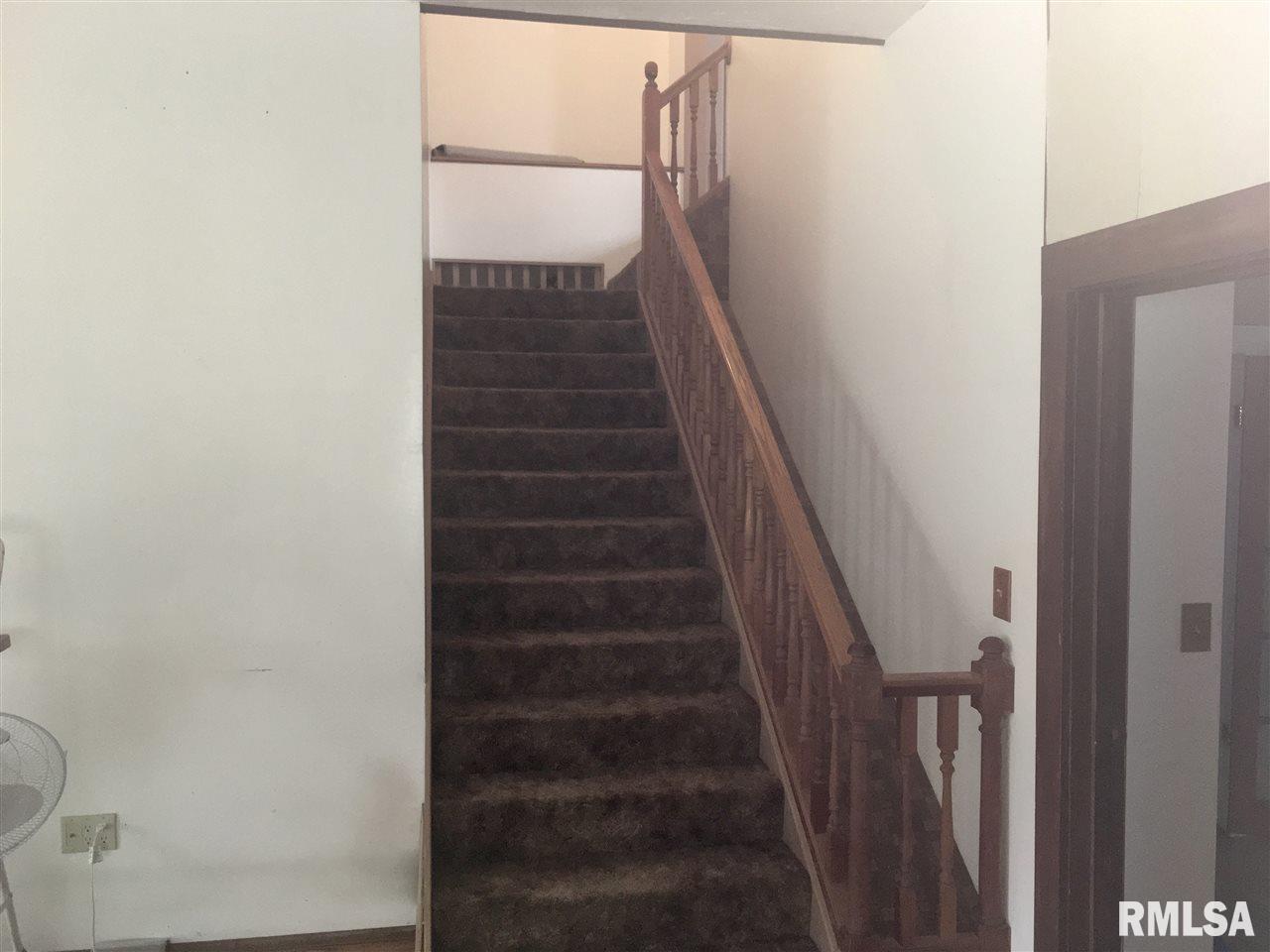 5136 Ricker Hill Road Davenport, IA 52802 - Photo 11 of 20 Gallery Image 11