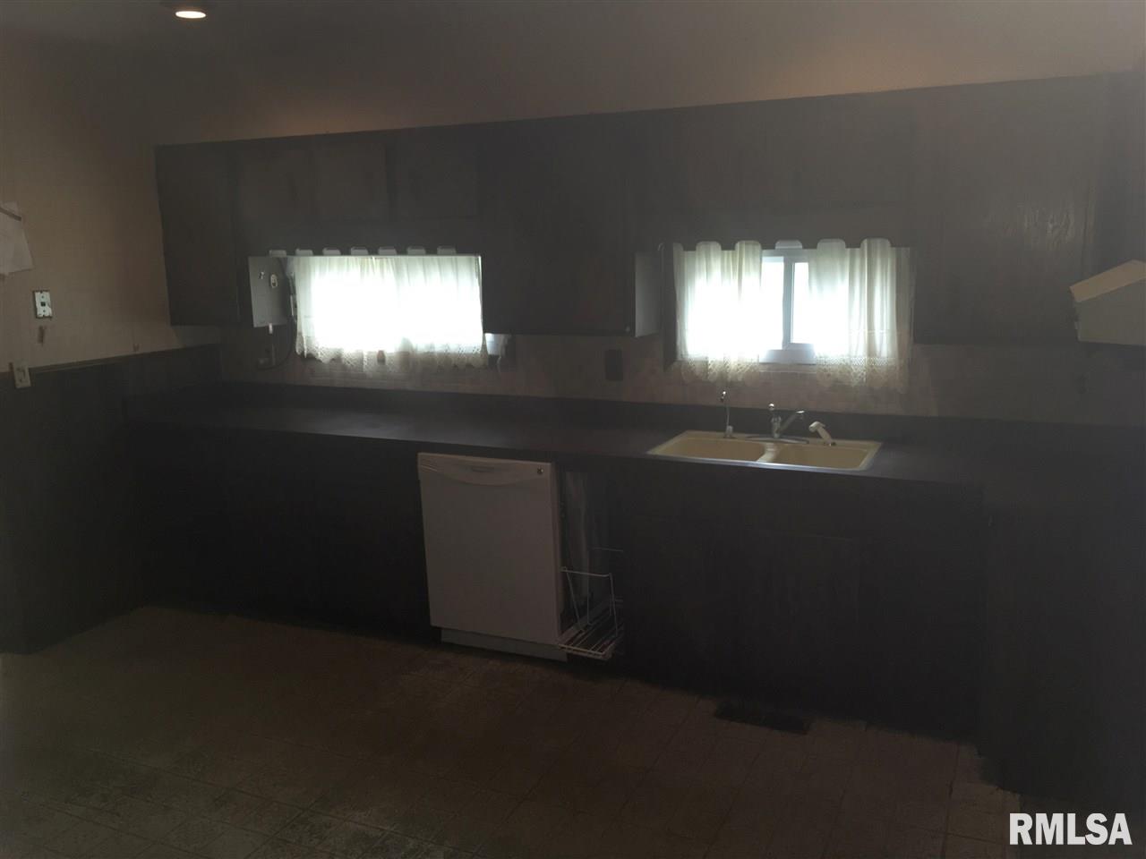 5136 Ricker Hill Road Davenport, IA 52802 - Photo 12 of 20 Gallery Image 12