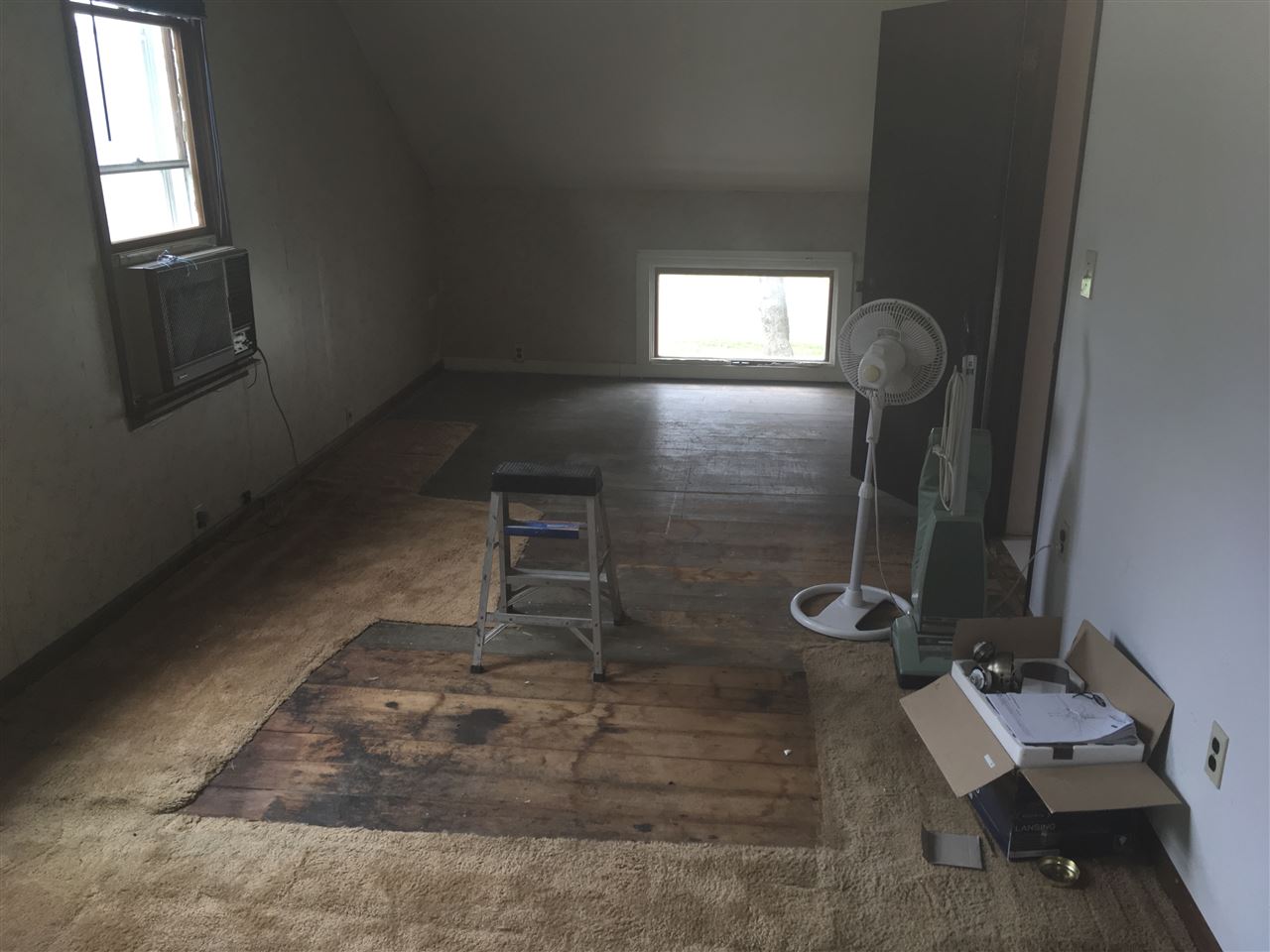 5136 Ricker Hill Road Davenport, IA 52802 - Photo 16 of 20 Gallery Image 16