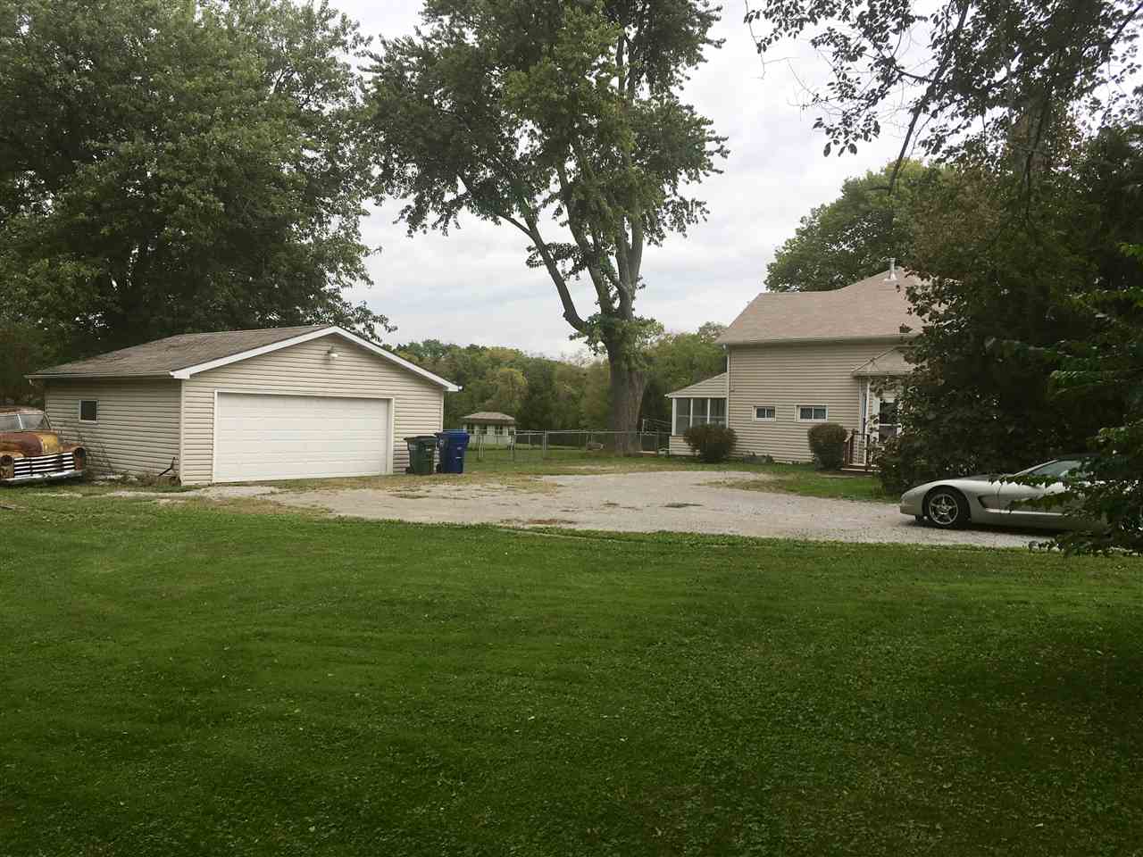 5136 Ricker Hill Road Davenport, IA 52802 - Photo 3 of 20 Gallery Image 3