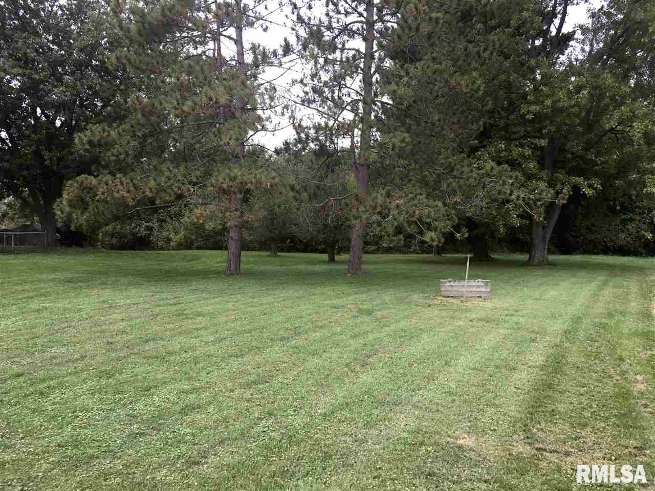 5136 Ricker Hill Road Davenport, IA 52802 - Photo 5 of 20 Gallery Image 5