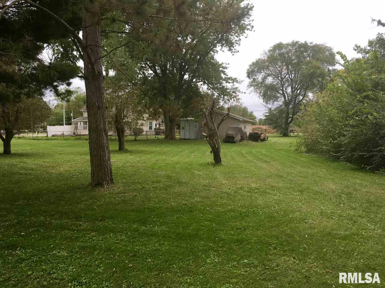 5136 Ricker Hill Road Davenport, IA 52802 - Photo 7 of 20 Gallery Image 7