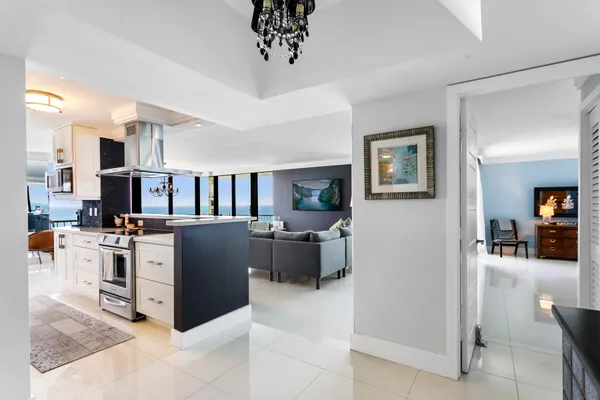 $1,300,000 | 5510 North Ocean Drive, Unit 12A, Singer Island, FL 33404