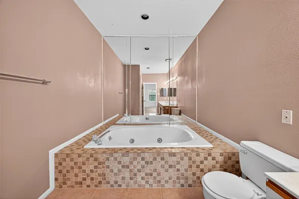 $154,000 | 3200 Holly Hall Street, Unit 3200, Houston, TX 77054