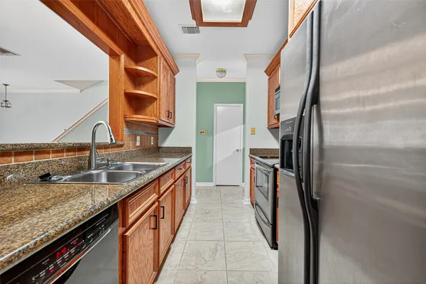 $154,000 | 3200 Holly Hall Street, Unit 3200, Houston, TX 77054