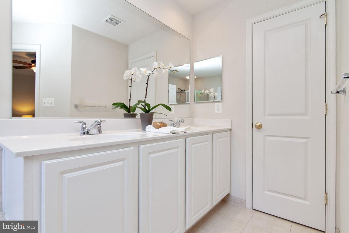 9079 Ribbon Falls Loop Bristow, VA 20136 - Photo 14 of 22 Gallery Image 14