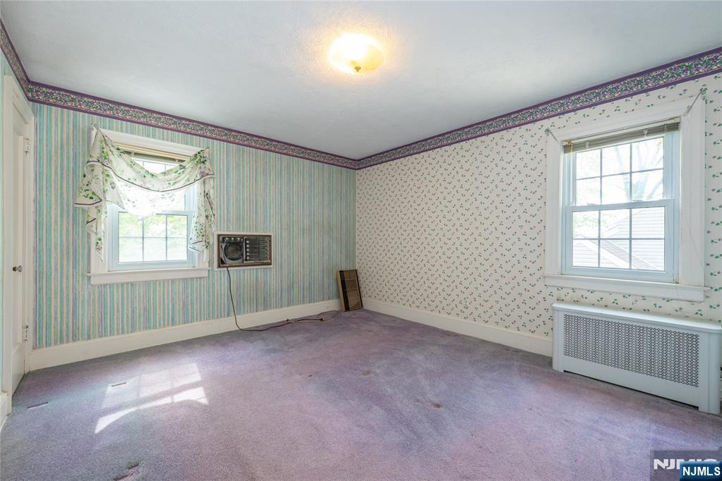 27 Glen Road West Orange, NJ 07052 - Photo 15 of 25