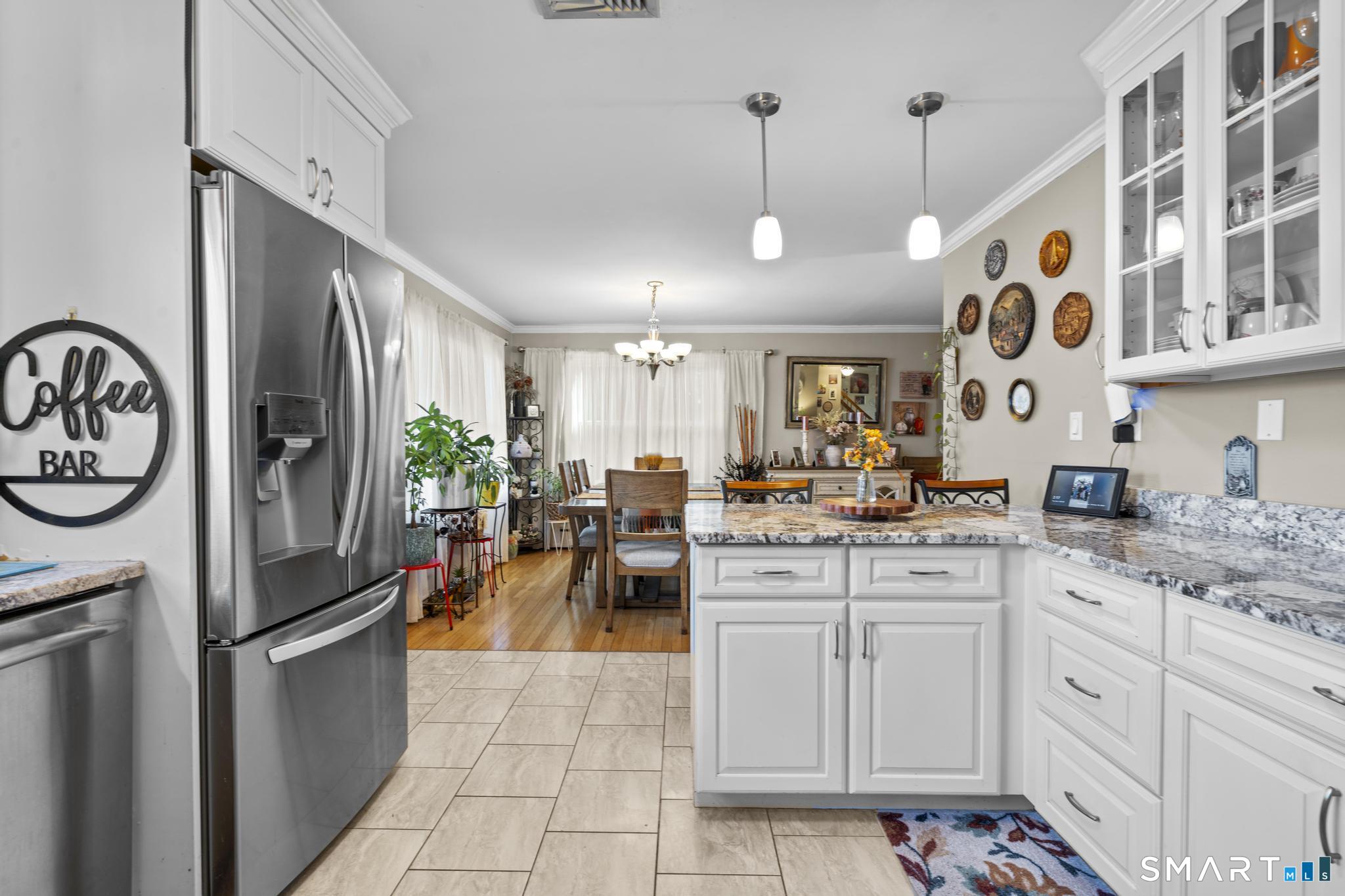 170 Pumpkin Ground Road Stratford, CT 06614 - Photo 11 of 38