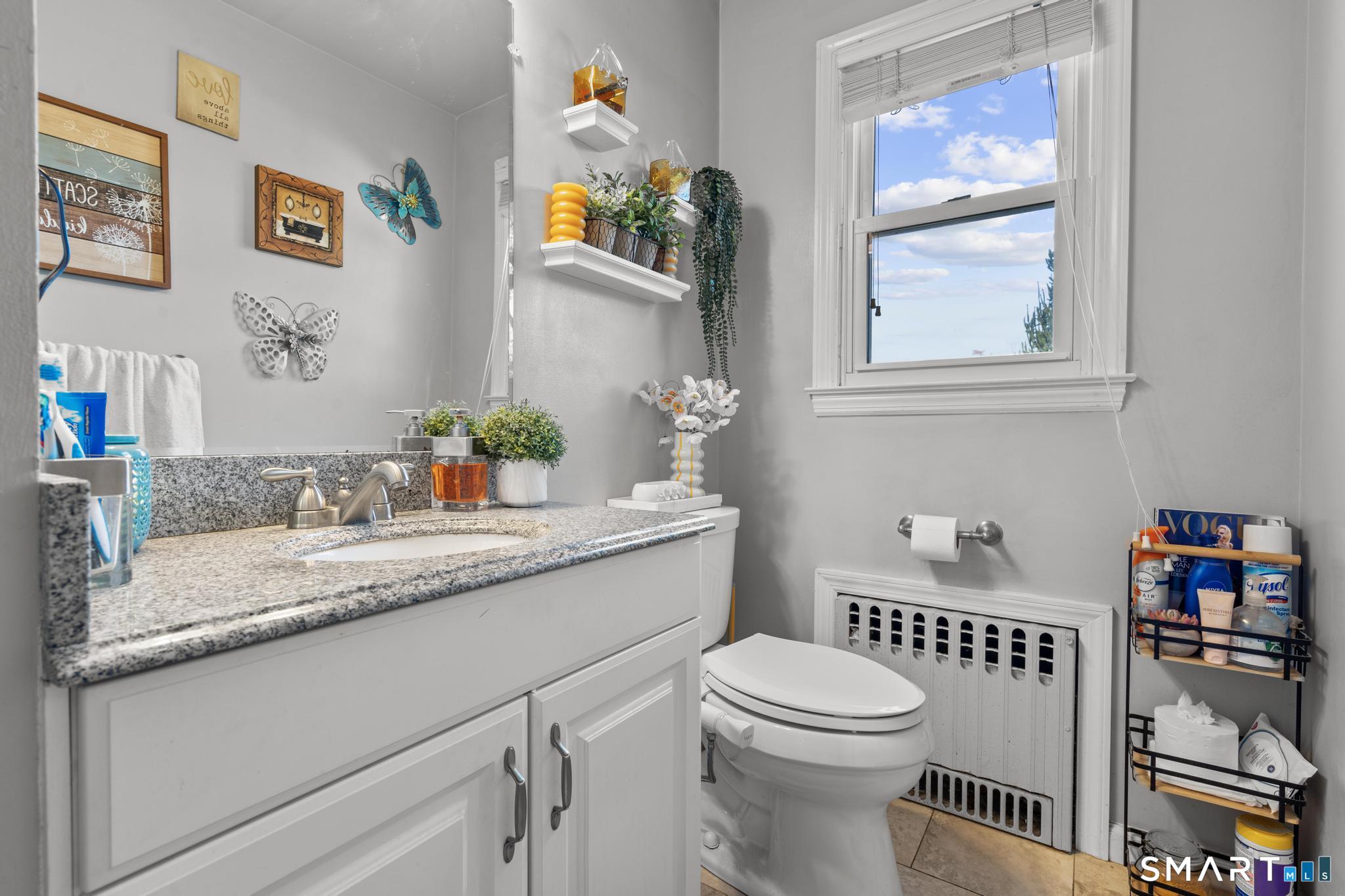 170 Pumpkin Ground Road Stratford, CT 06614 - Photo 13 of 38