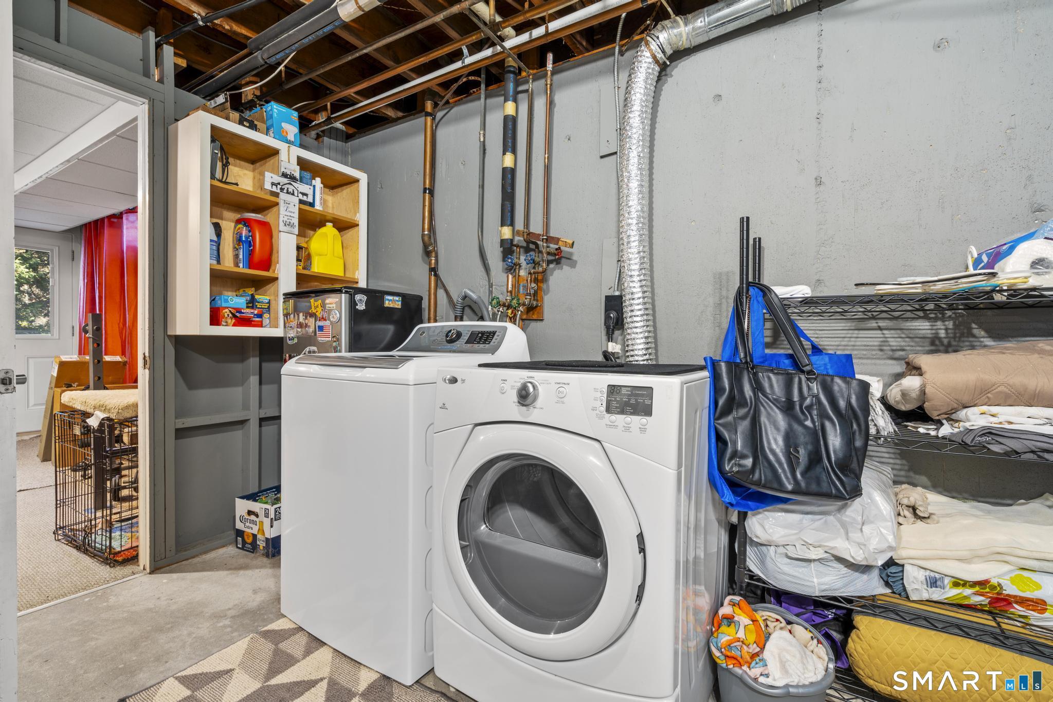 170 Pumpkin Ground Road Stratford, CT 06614 - Photo 26 of 38