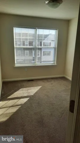 $1,995 | 930 Admiral's Quay Drive, Mechanicsburg, PA 17050