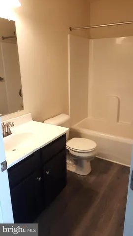 $1,995 | 930 Admiral's Quay Drive, Mechanicsburg, PA 17050