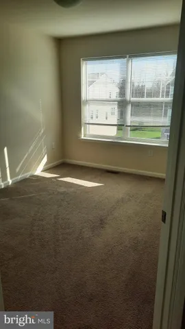 $1,995 | 930 Admiral's Quay Drive, Mechanicsburg, PA 17050