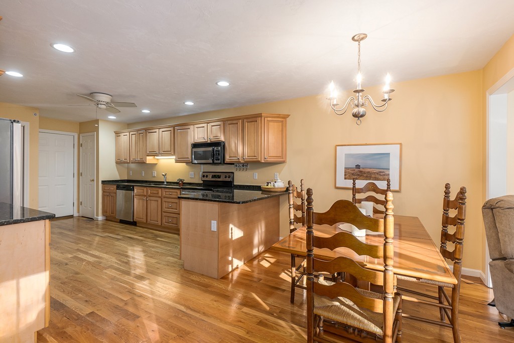 49 Riley Road, Unit 49 Lunenburg, MA 01462 - Photo 9 of 29