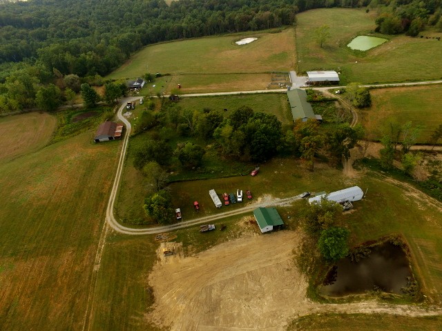 306 Ernie Hurst Road Deer Lodge, TN 37726 - Photo 31 of 38 Gallery Image 31