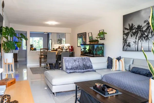 $2,800 | 55 Southeast 14th Street, Unit 1110, Boca Raton, FL 33432