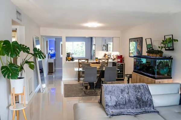 $2,800 | 55 Southeast 14th Street, Unit 1110, Boca Raton, FL 33432