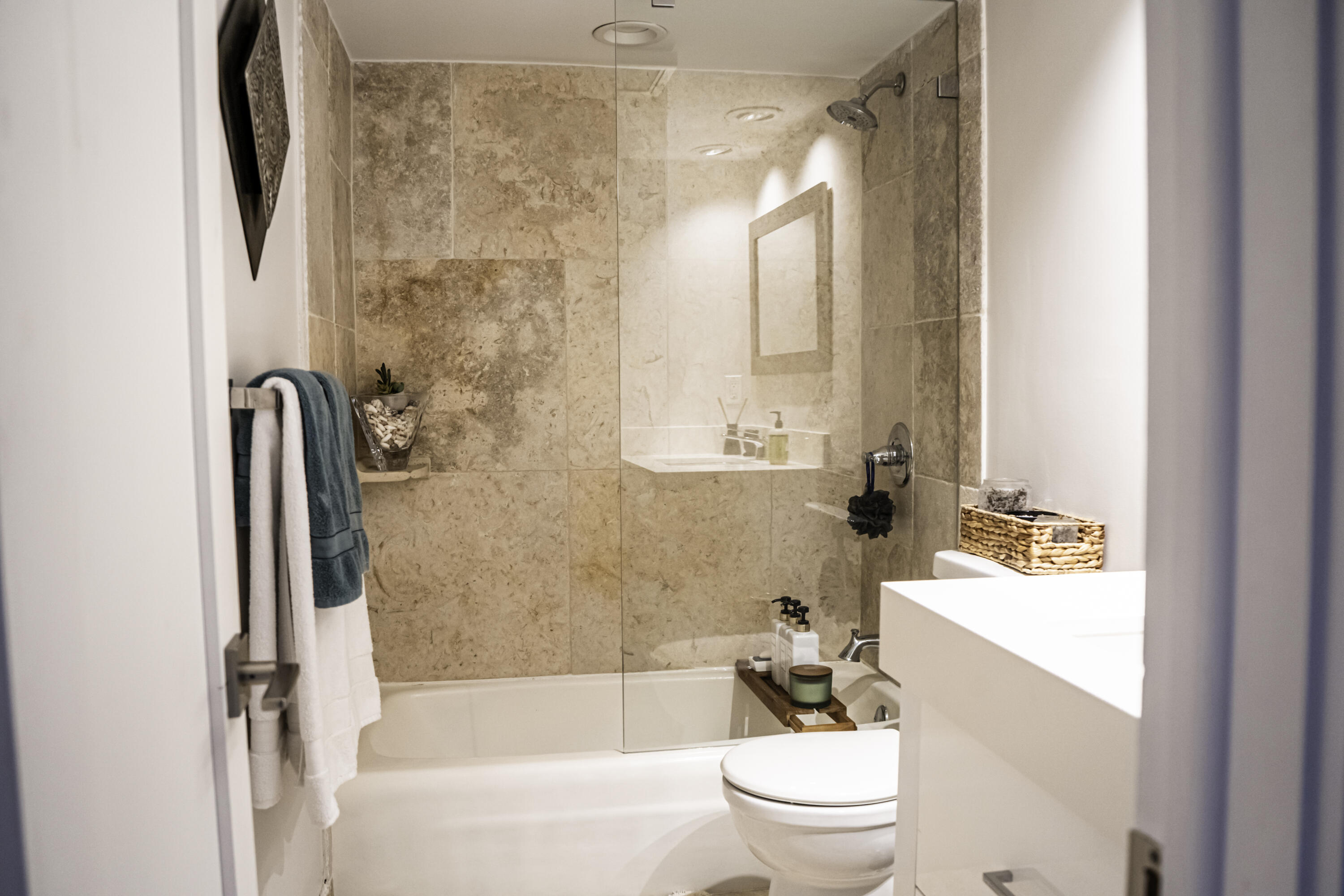 55 Southeast 14th Street, Unit 1110 Boca Raton, FL 33432 - Photo 10 of 17 Dan's Apartment -8