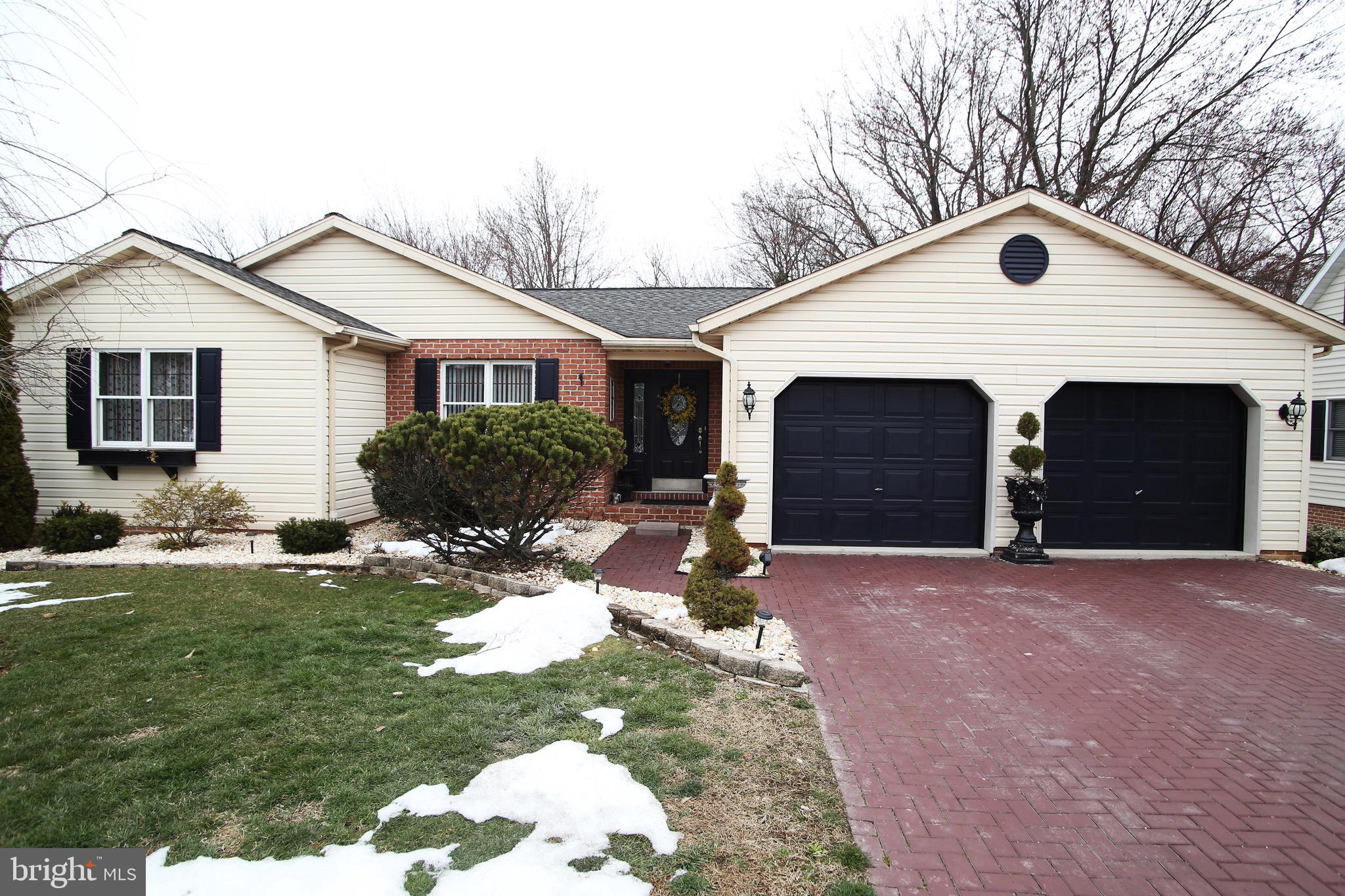 129 Timber Lane Hanover, PA 17331 - Photo 1 of 24 Gallery Image 1