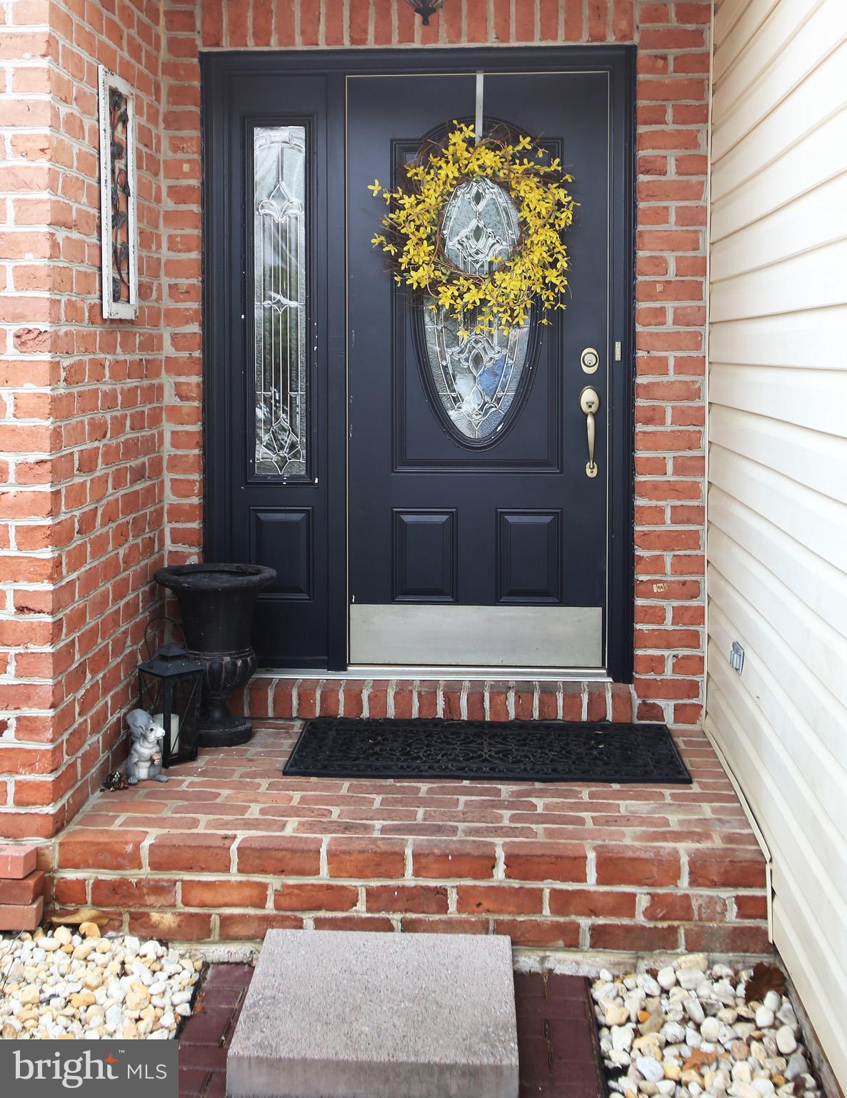 129 Timber Lane Hanover, PA 17331 - Photo 2 of 24 Gallery Image 2