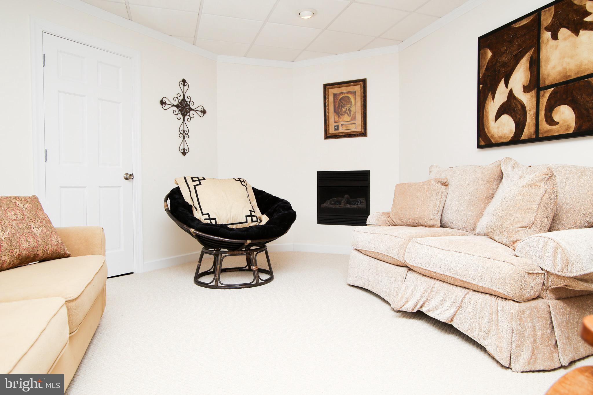 129 Timber Lane Hanover, PA 17331 - Photo 14 of 24 Gallery Image 14