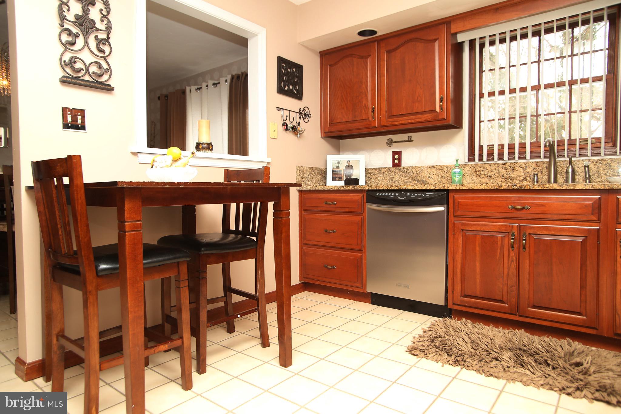 129 Timber Lane Hanover, PA 17331 - Photo 4 of 24 Gallery Image 4