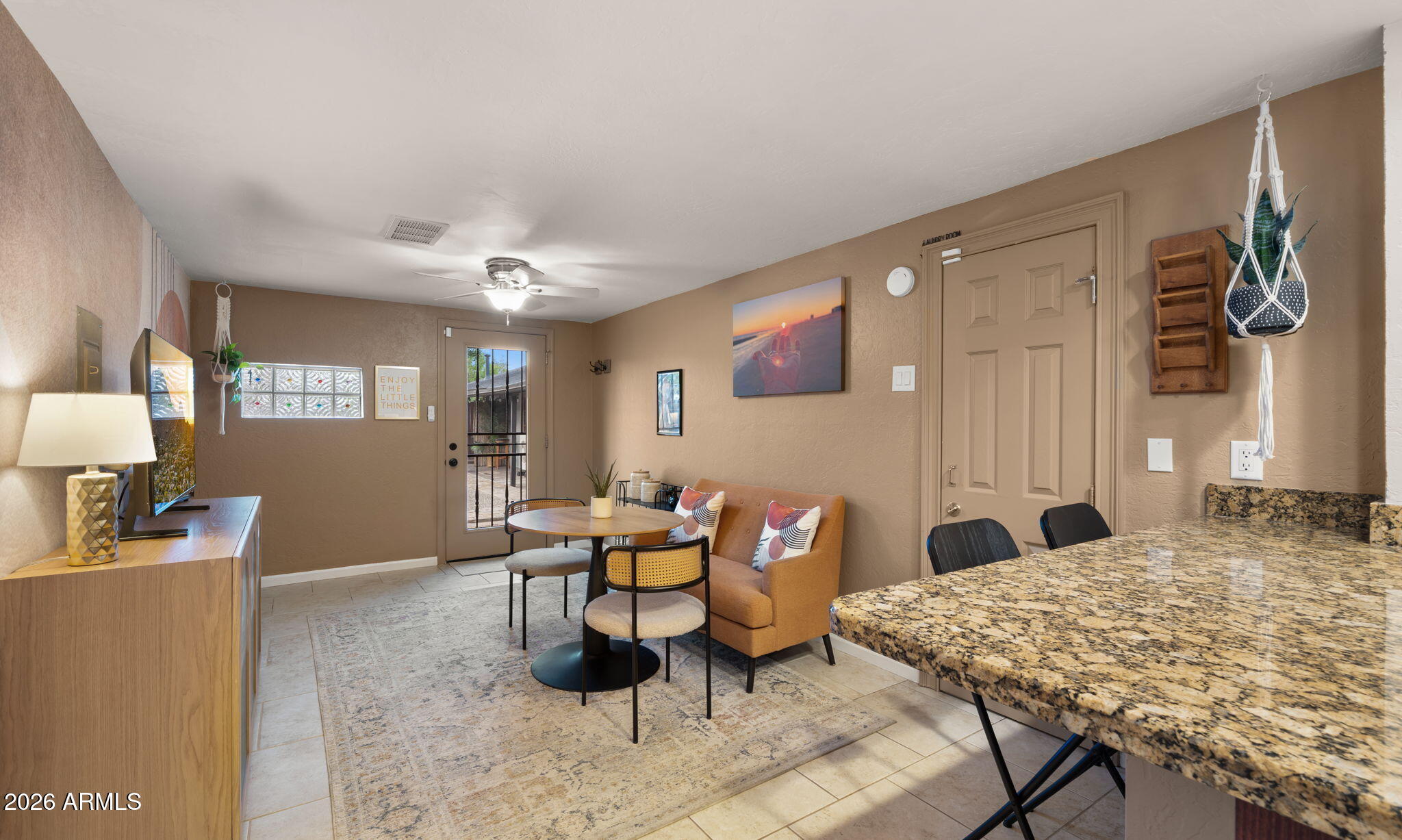 218 West Roma Avenue Phoenix, AZ 85013 - Photo 13 of 50 Family Roon/Den