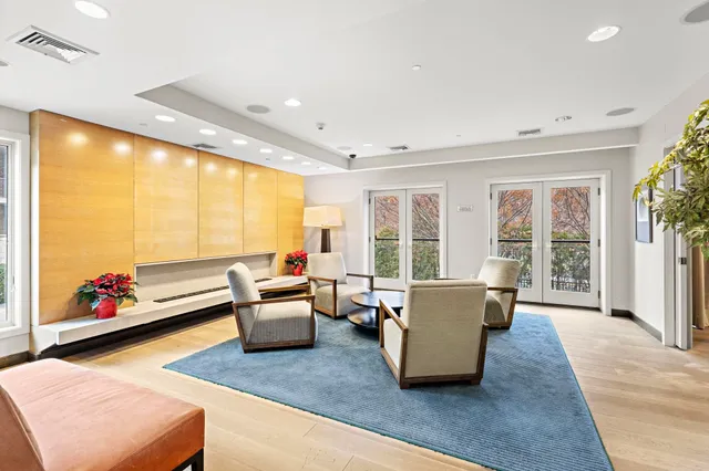 $918,000 | 250 Henley Place, Unit 206, Weehawken, NJ 07086