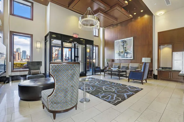 $918,000 | 250 Henley Place, Unit 206, Weehawken, NJ 07086