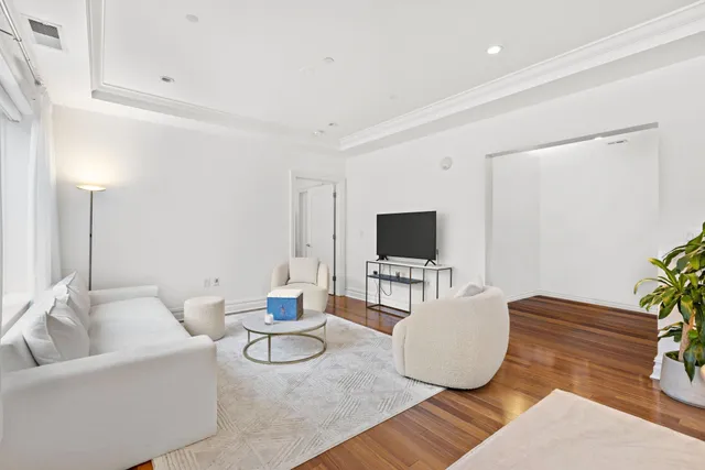 $918,000 | 250 Henley Place, Unit 206, Weehawken, NJ 07086