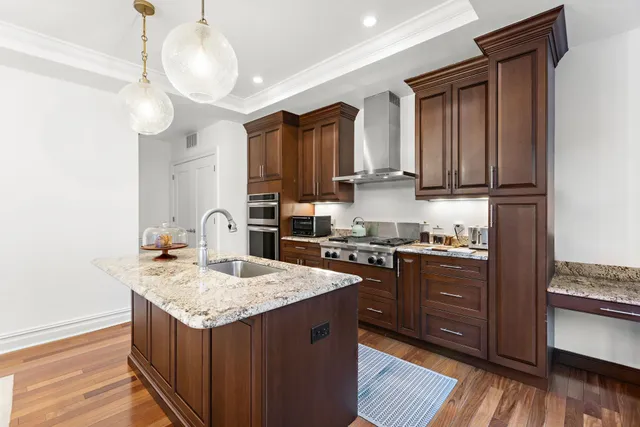 $918,000 | 250 Henley Place, Unit 206, Weehawken, NJ 07086