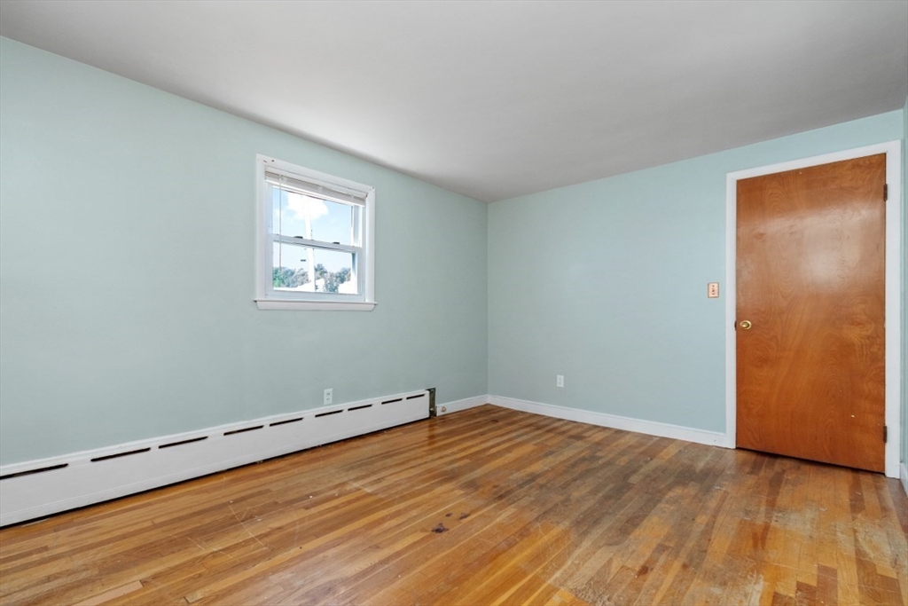 14 Valley Road Boston, MA 02124 - Photo 16 of 34