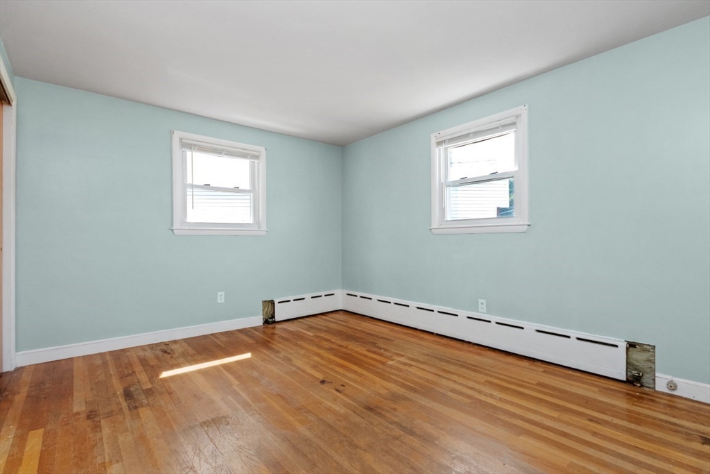 14 Valley Road Boston, MA 02124 - Photo 17 of 34
