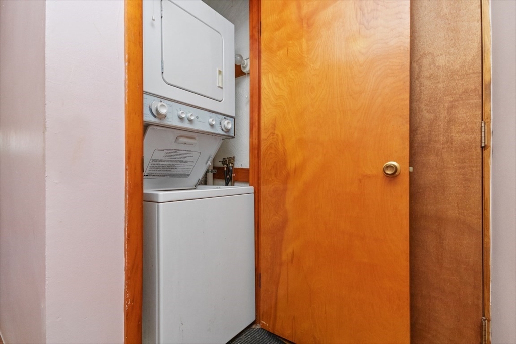 14 Valley Road Boston, MA 02124 - Photo 28 of 34