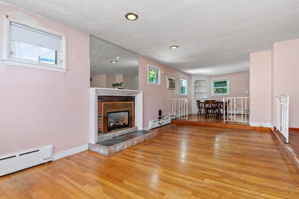 14 Valley Road Boston, MA 02124 - Photo 7 of 34