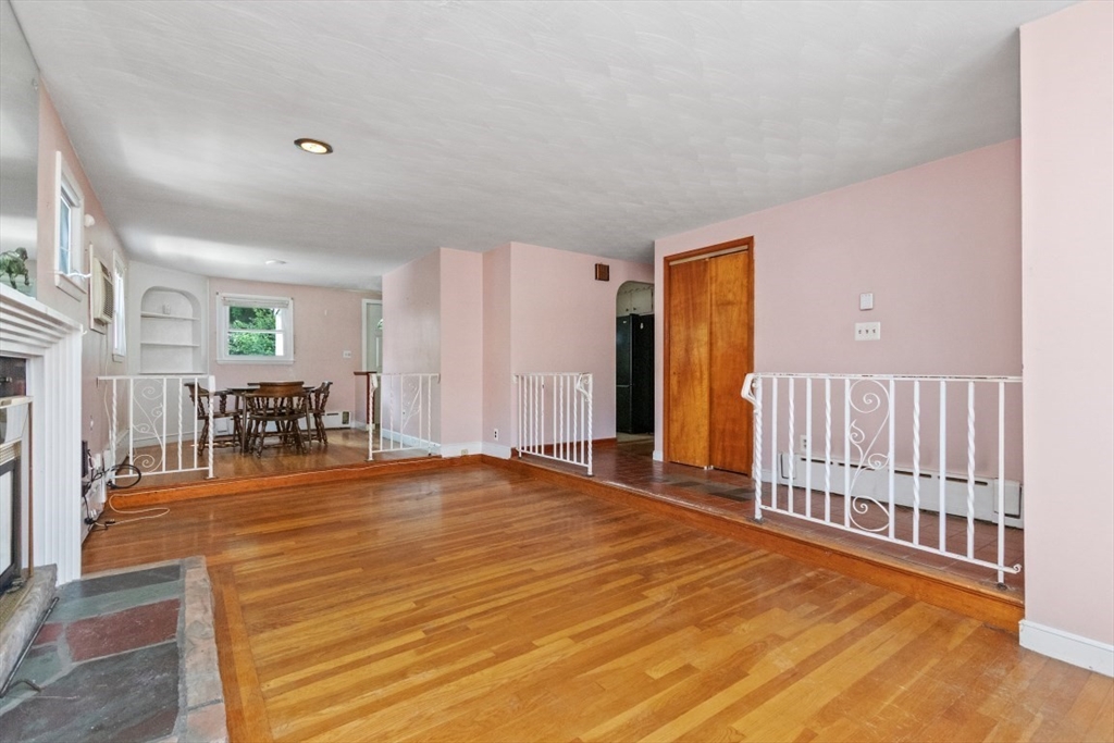 14 Valley Road Boston, MA 02124 - Photo 10 of 34