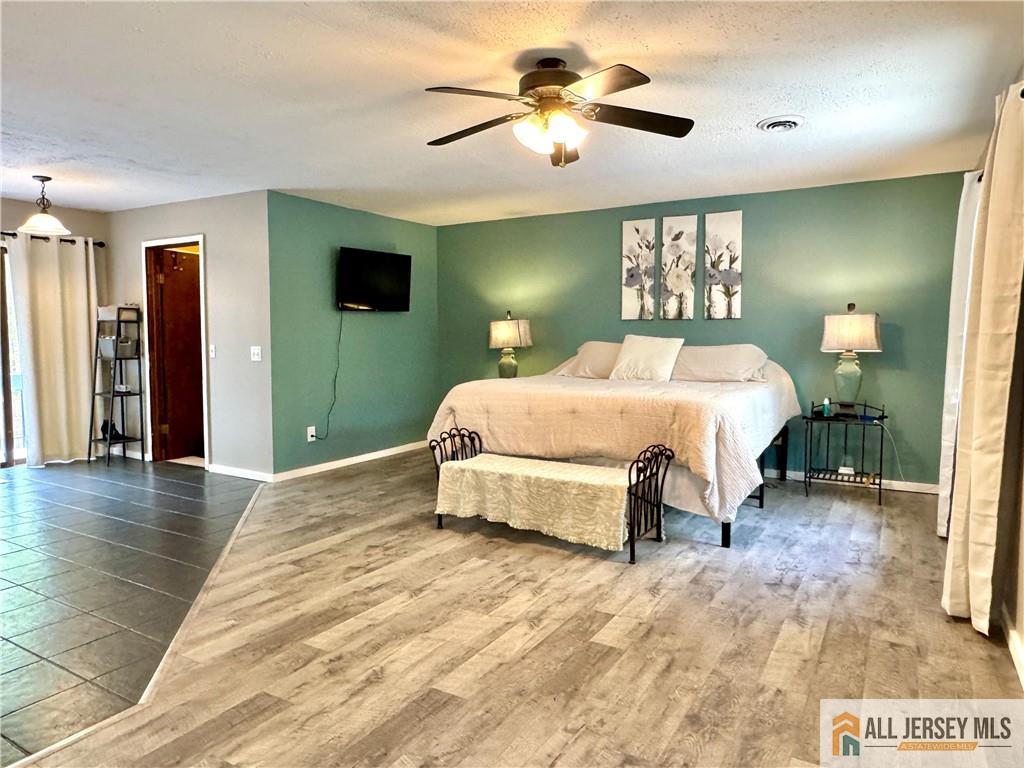 176 Stonehill Road Freehold, NJ 07728 - Photo 12 of 38