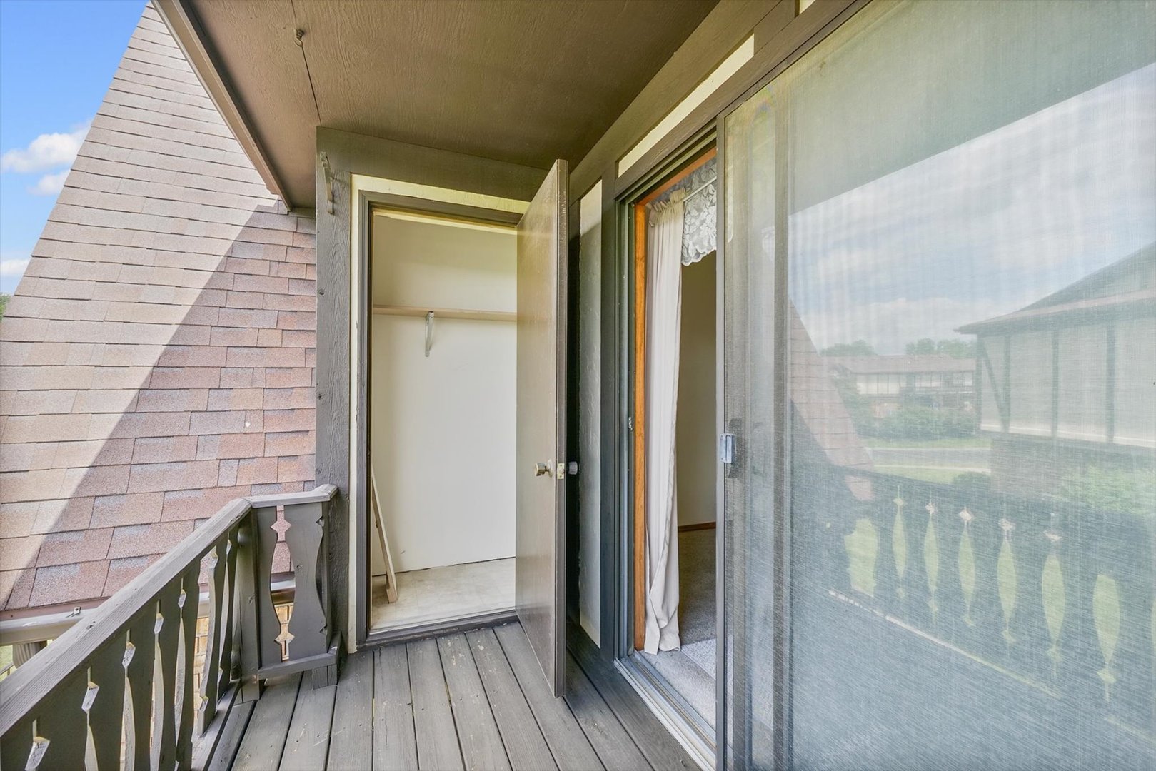 2016 Tracy Drive, Unit 3 Saybrook, IL 61770 - Photo 26 of 29 a view of a balcony with wooden floor