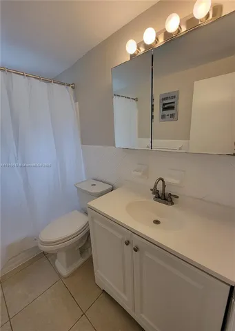 $2,000 | 835 Lenox Avenue, Unit 207, Miami Beach, FL 33139