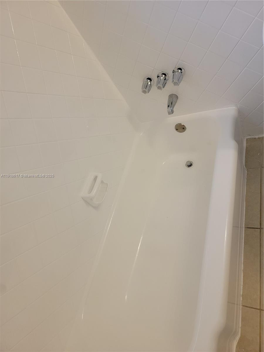 835 Lenox Avenue, Unit 207 Miami Beach, FL 33139 - Photo 16 of 19