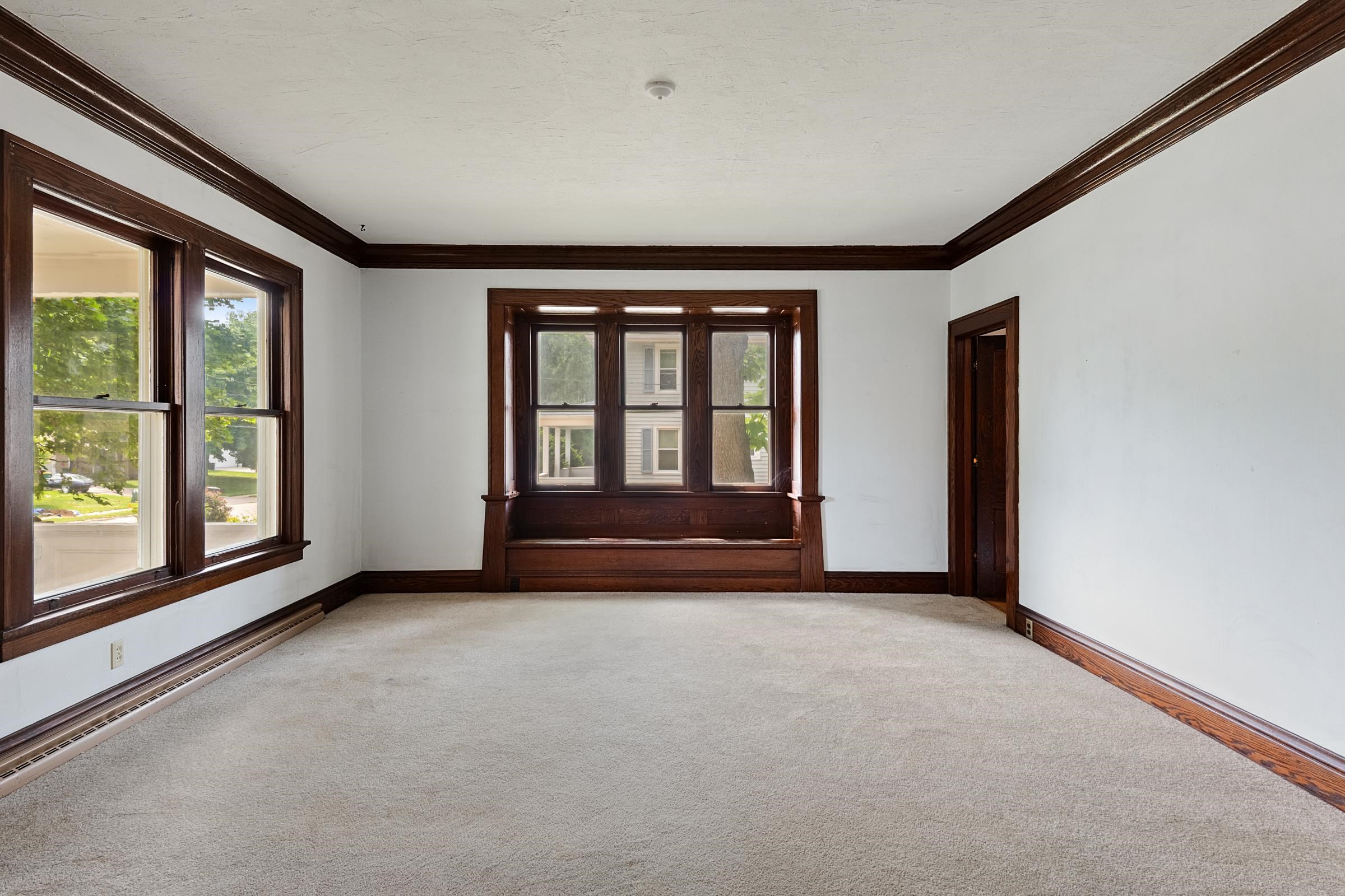 810 South Grove Street Ripon, WI 54971 - Photo 7 of 44