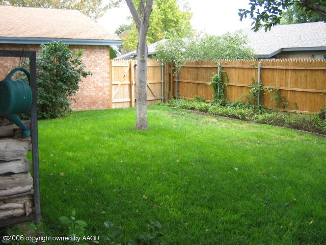 3310 Kingston Road Amarillo, TX 79106 - Photo 9 of 17 Backyard3